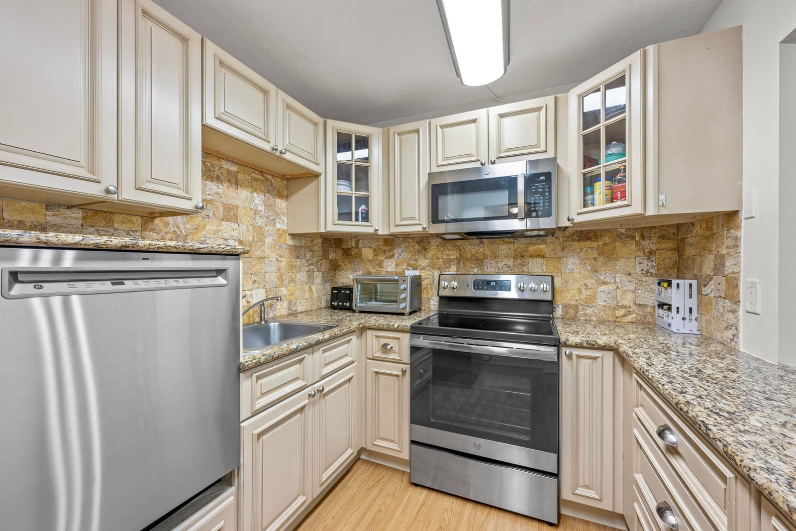 117 Lake Pine Circle C-1, Greenacres, FL 33463
