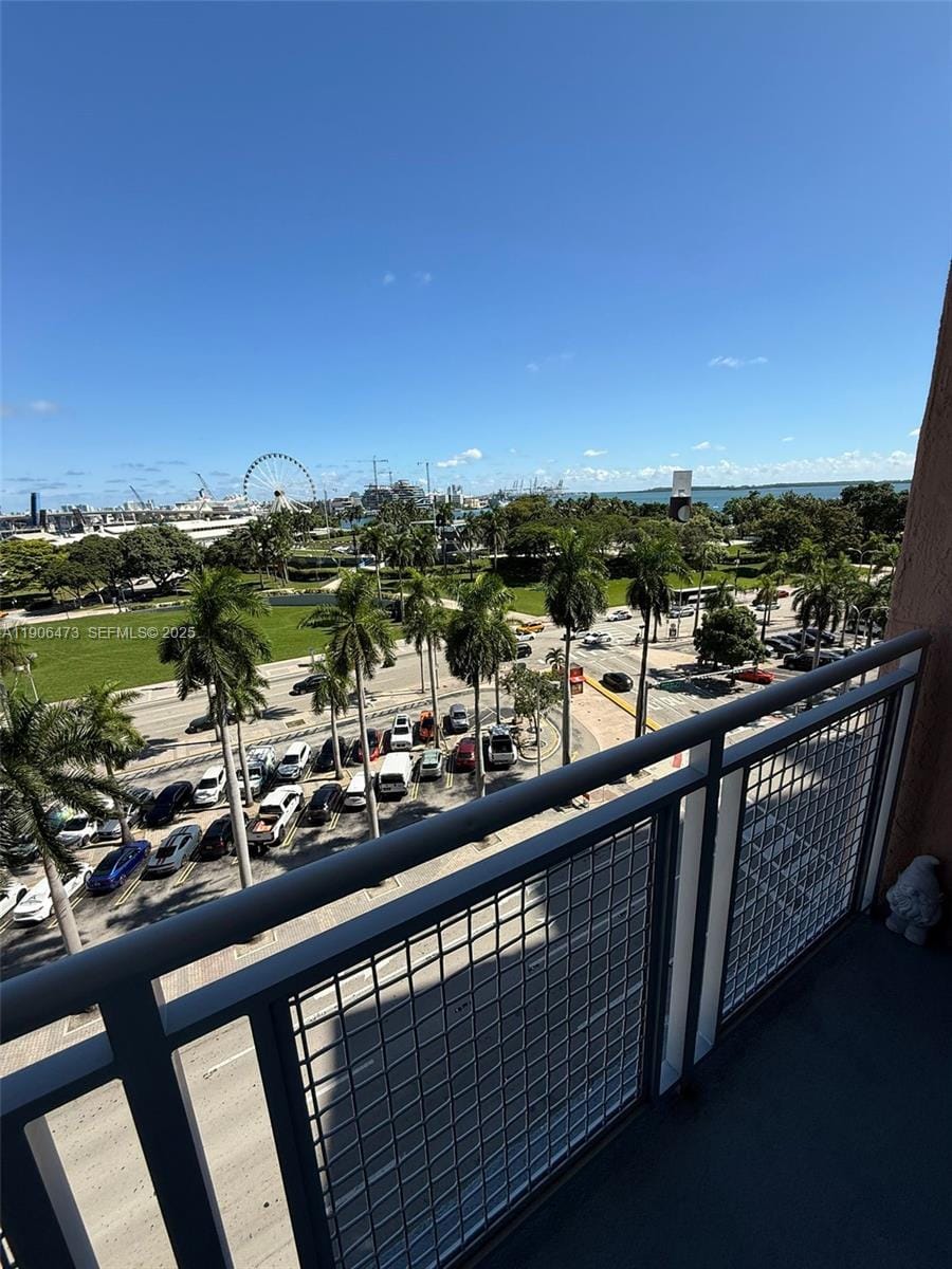 253 NE 2nd Street 632, Miami, FL 33132 photo 12