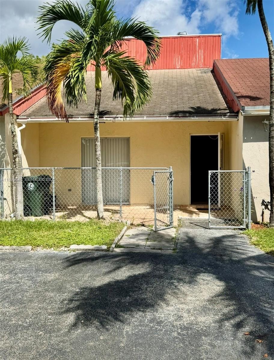 5797 S 37th Street, Greenacres, FL 33463