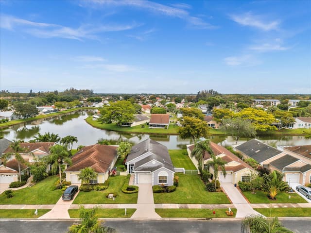 7701 Mansfield Hollow Road, sold in Pine Ridge At Delray Beac, Delray Beach, FL