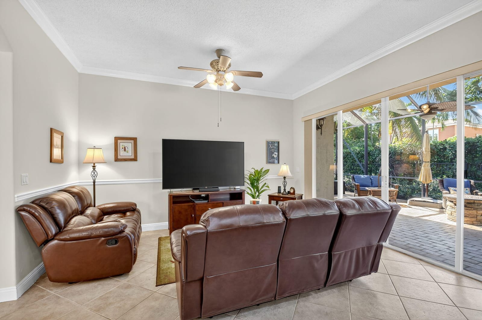 2054 Reston Circle, Royal Palm Beach, FL 33411 photo 12
