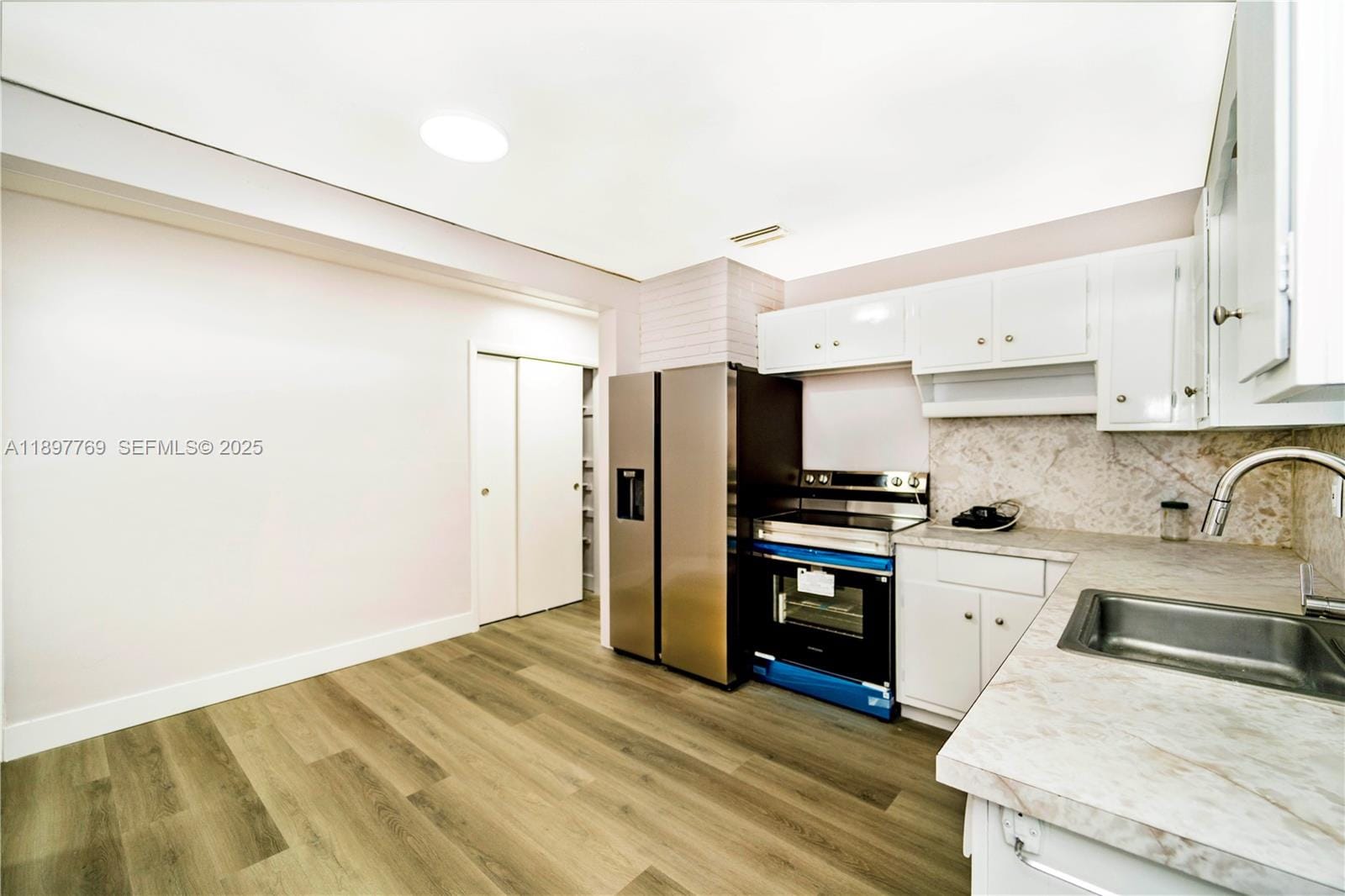 6620 Charleston Street — photo 8