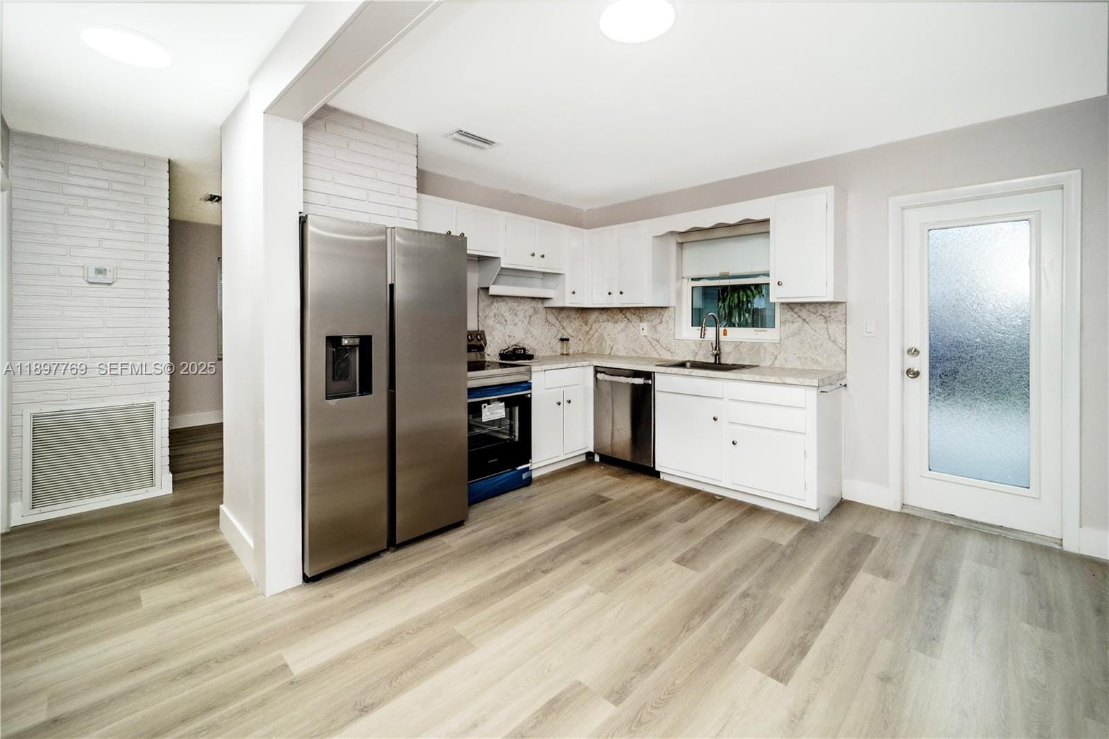 6620 Charleston Street — photo 9
