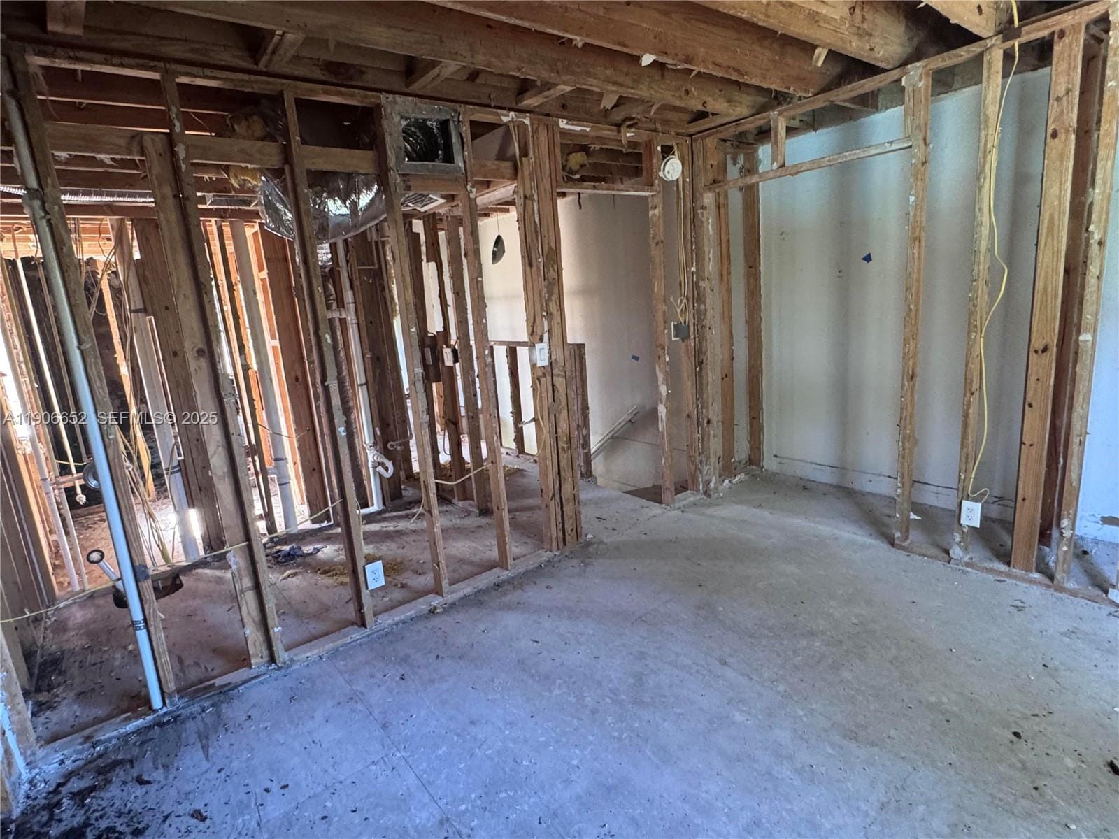 634 NW 2nd Avenue — photo 6