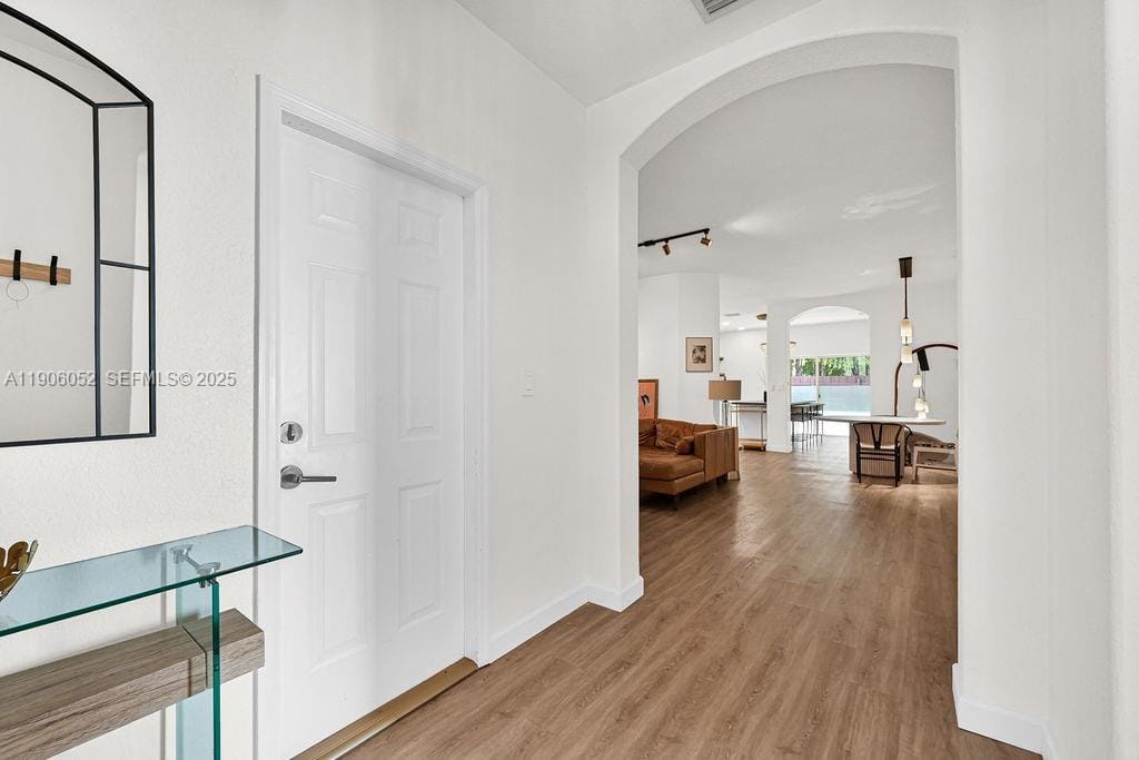 4366 NW 113th Place, Doral, FL 33178 photo 8