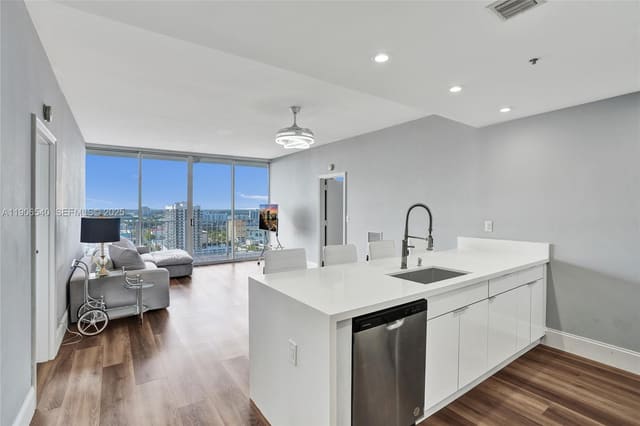 7601 E Treasure Drive PH102, Grandview Palace, North Bay Village, FL
