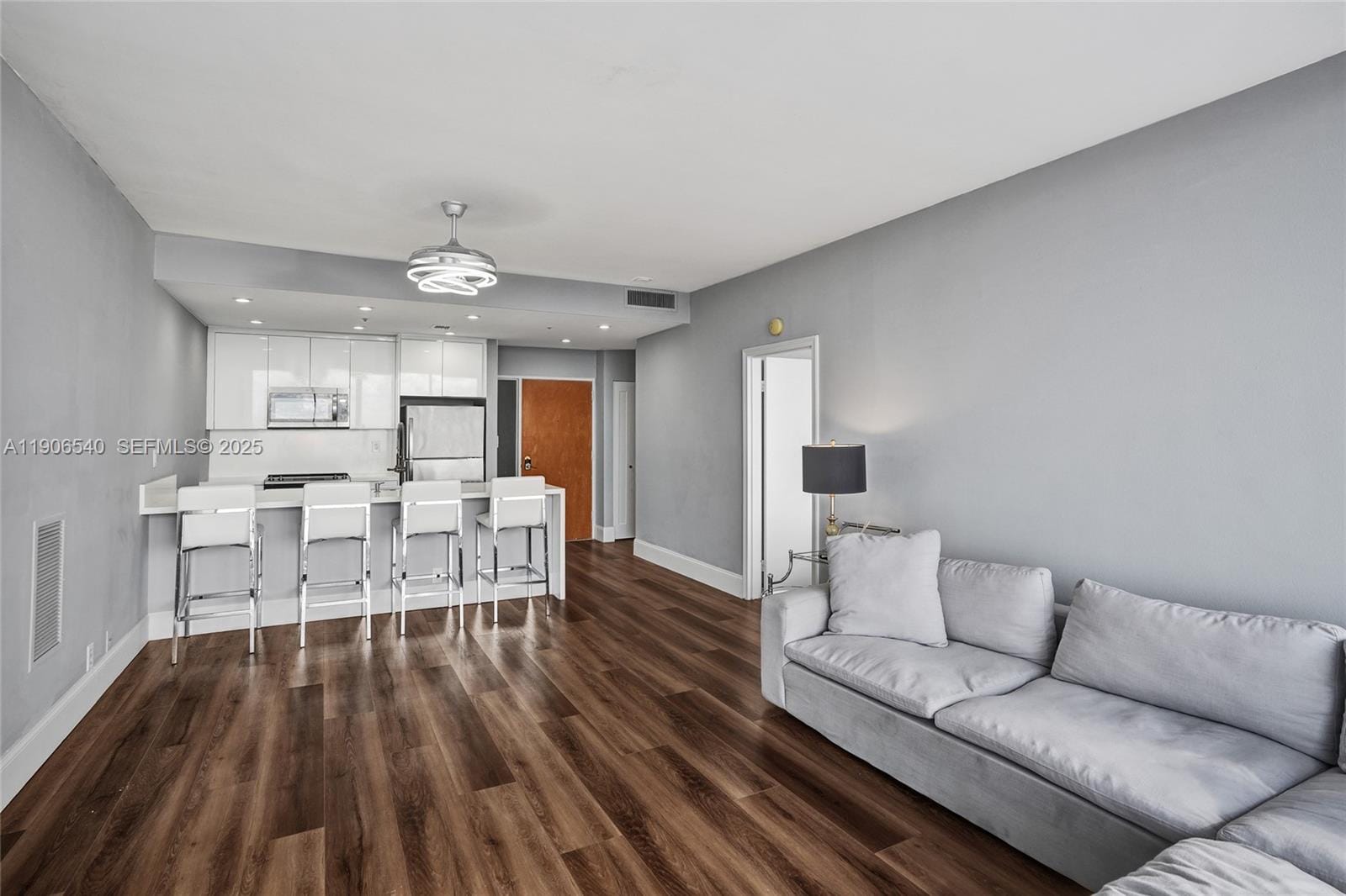 7601 E Treasure Drive PH102 — photo 12
