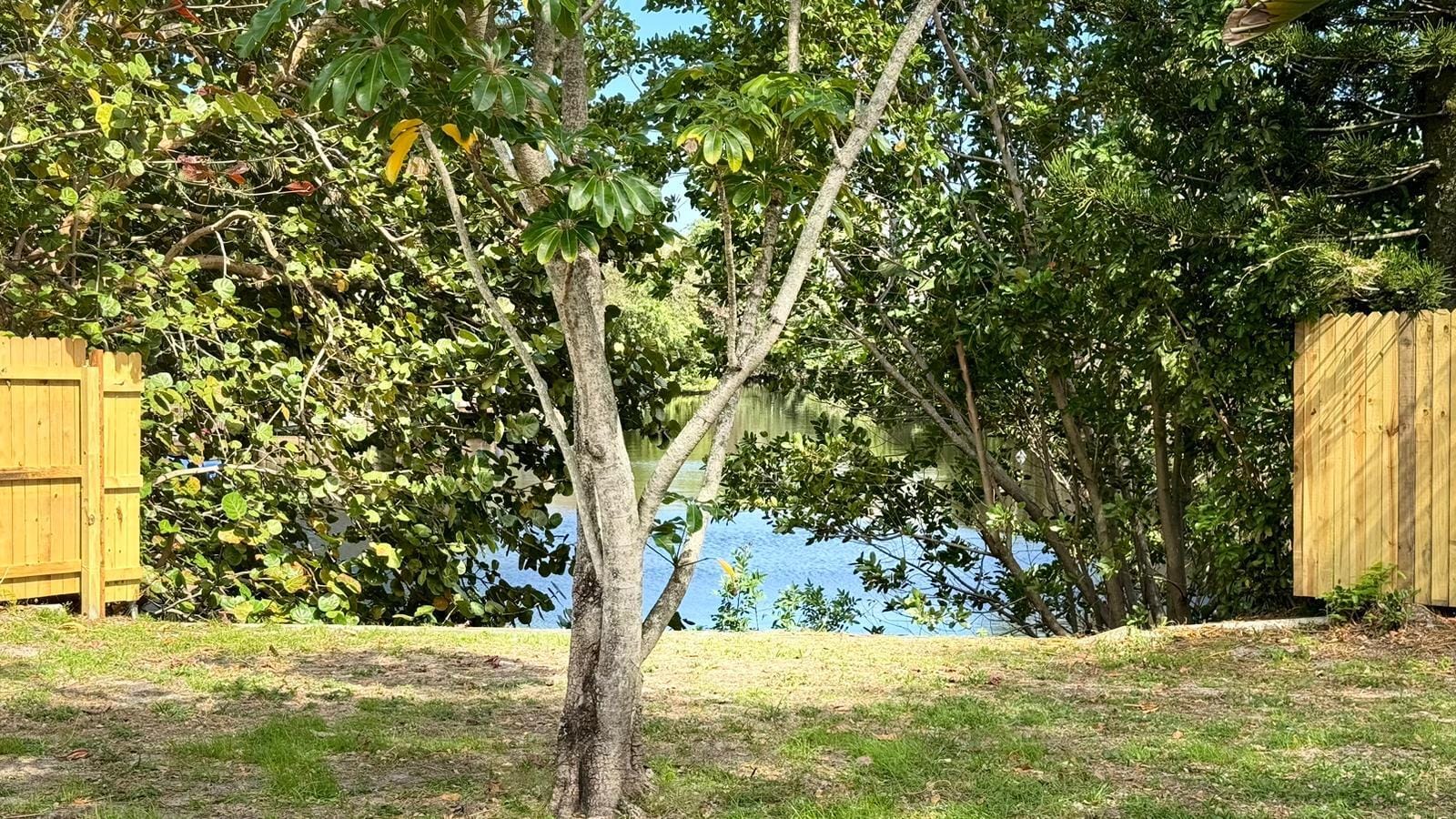 2008 NW 10th Avenue — photo 10
