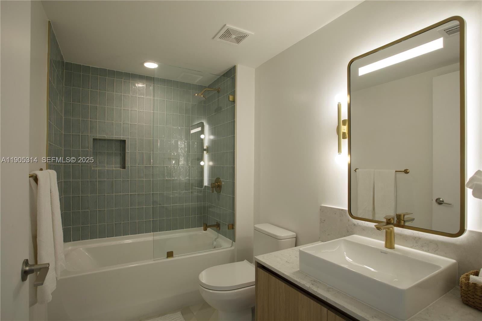 159 NE 6th Street 2816, Miami, FL 33132 photo 20