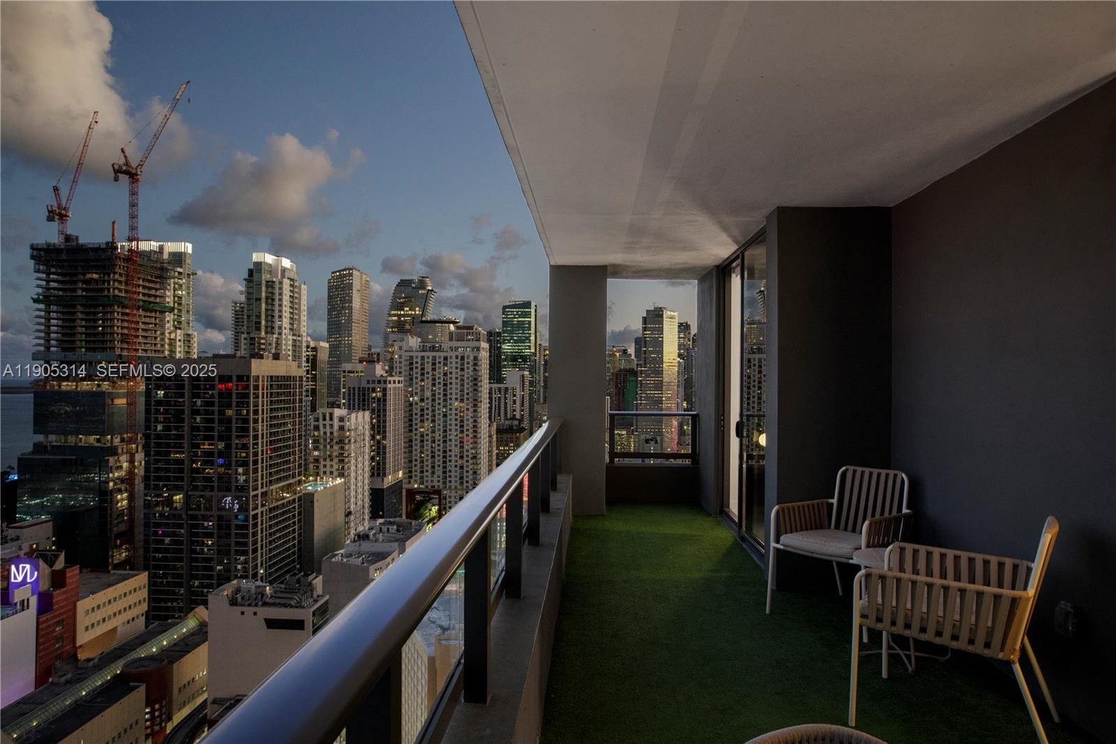 159 NE 6th Street 2816, Miami, FL 33132 photo 21