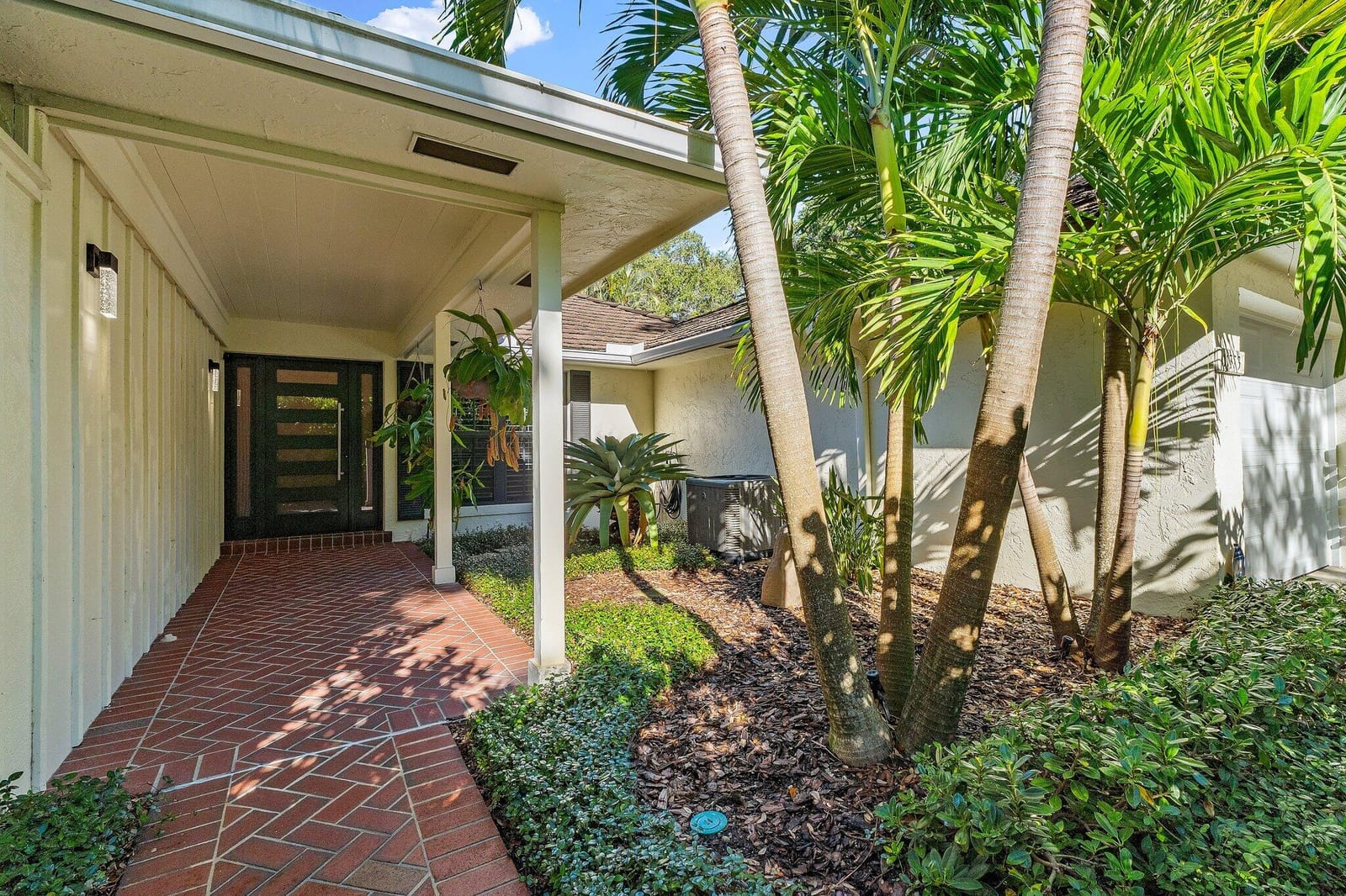11373 Twelve Oaks Way E — photo 7