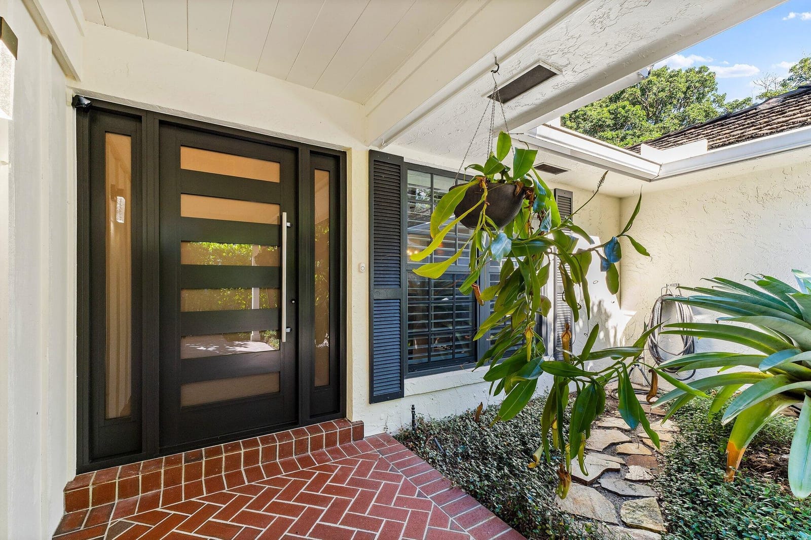 11373 Twelve Oaks Way E — photo 8