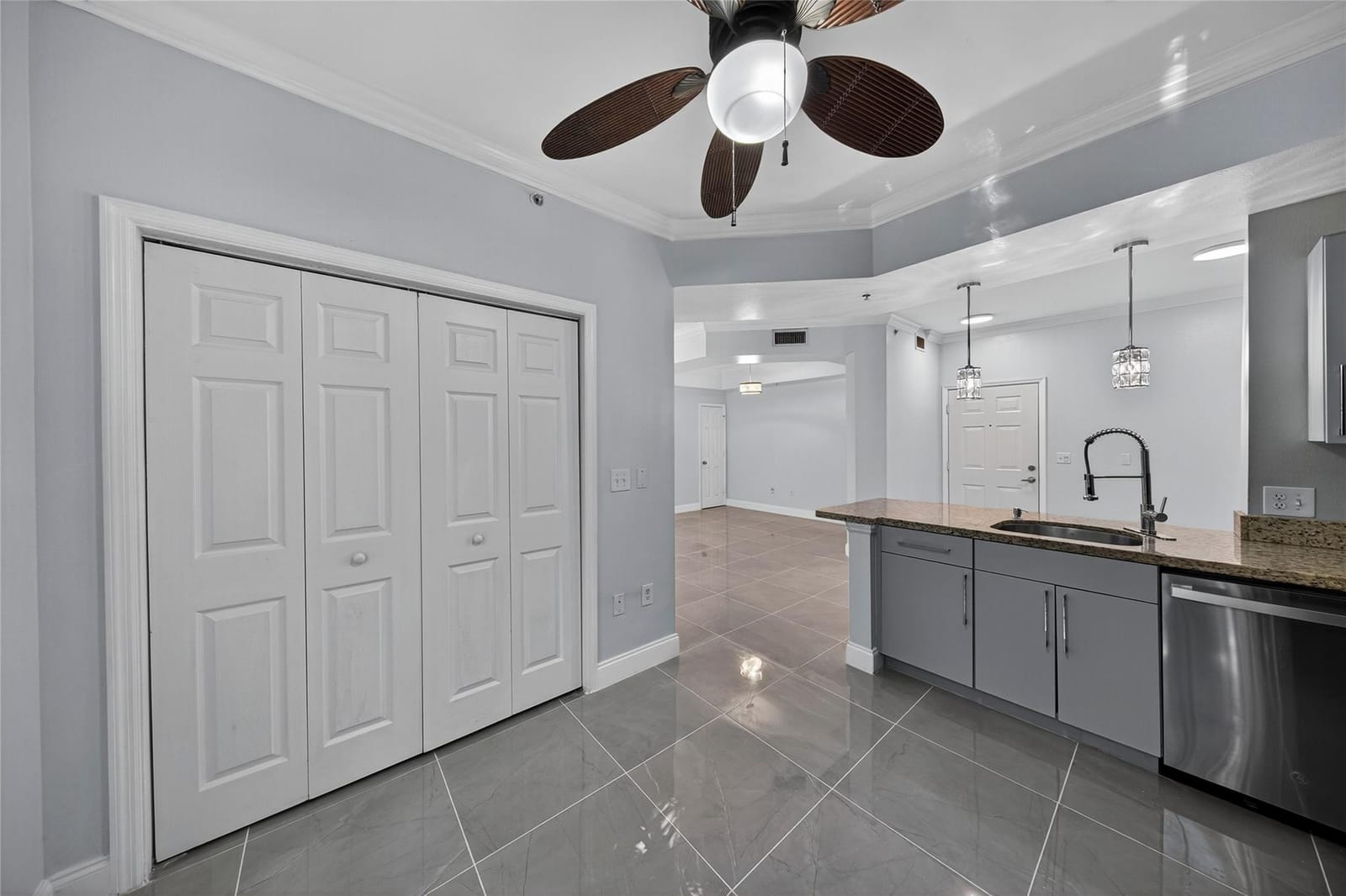 533 NE 3rd Avenue 221, Fort Lauderdale, FL 33301 photo 12