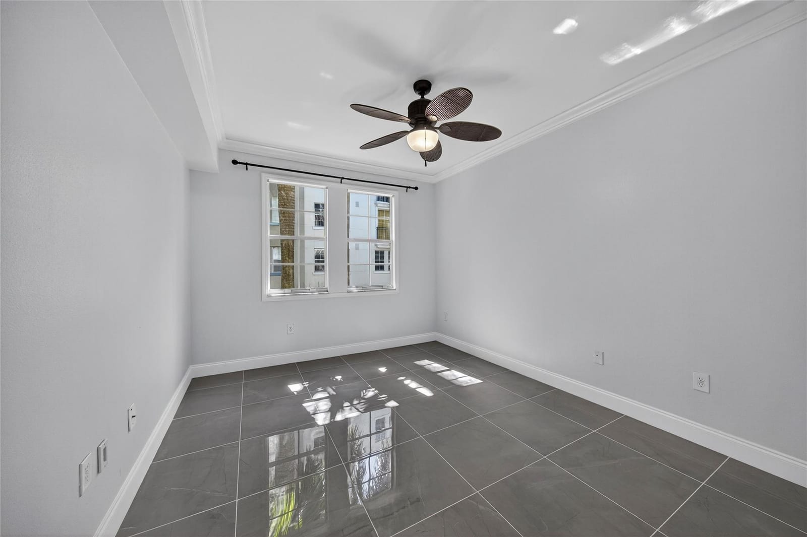 533 NE 3rd Avenue 221, Fort Lauderdale, FL 33301 photo 17