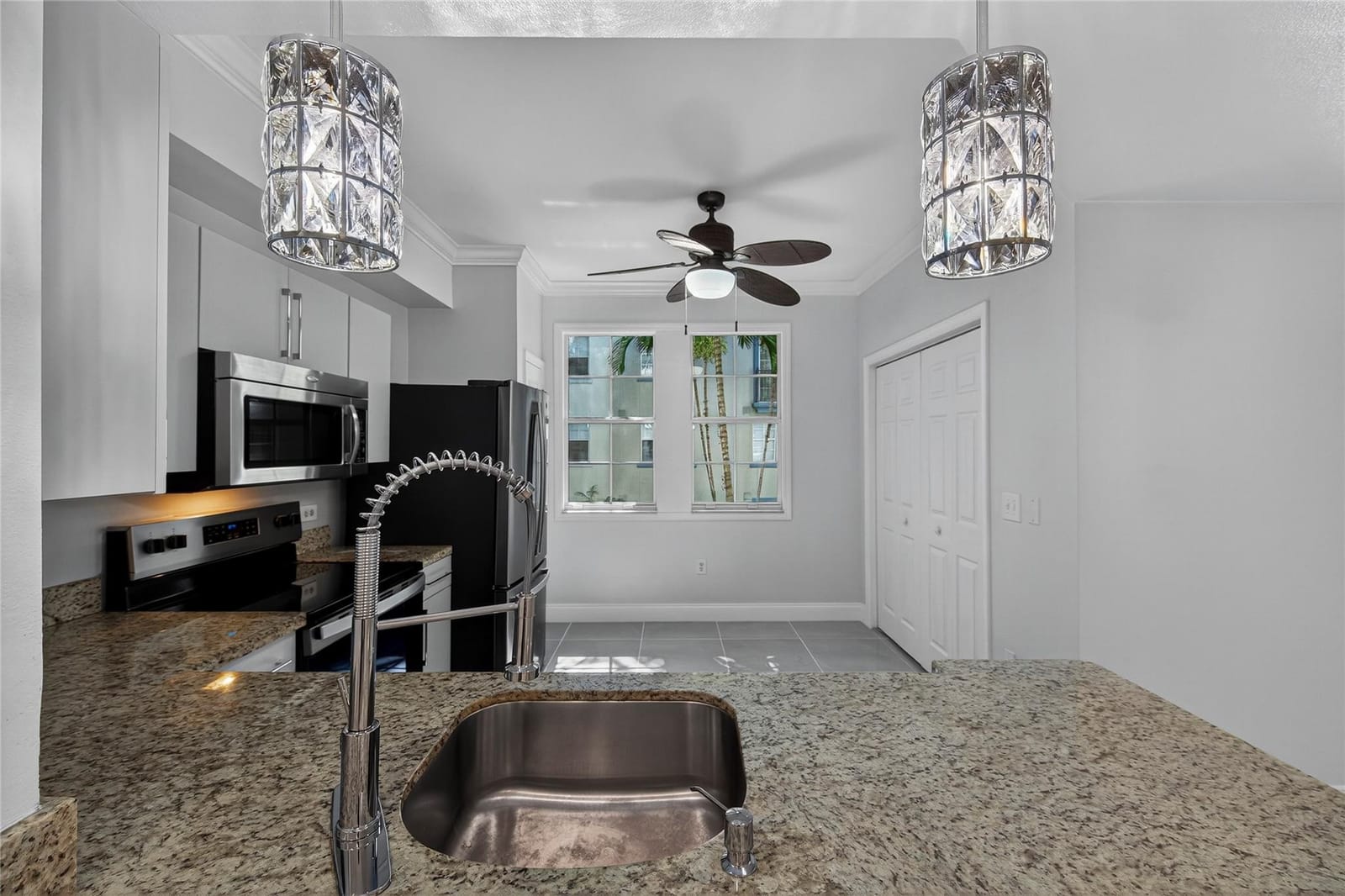 533 NE 3rd Avenue 221, Fort Lauderdale, FL 33301 photo 26