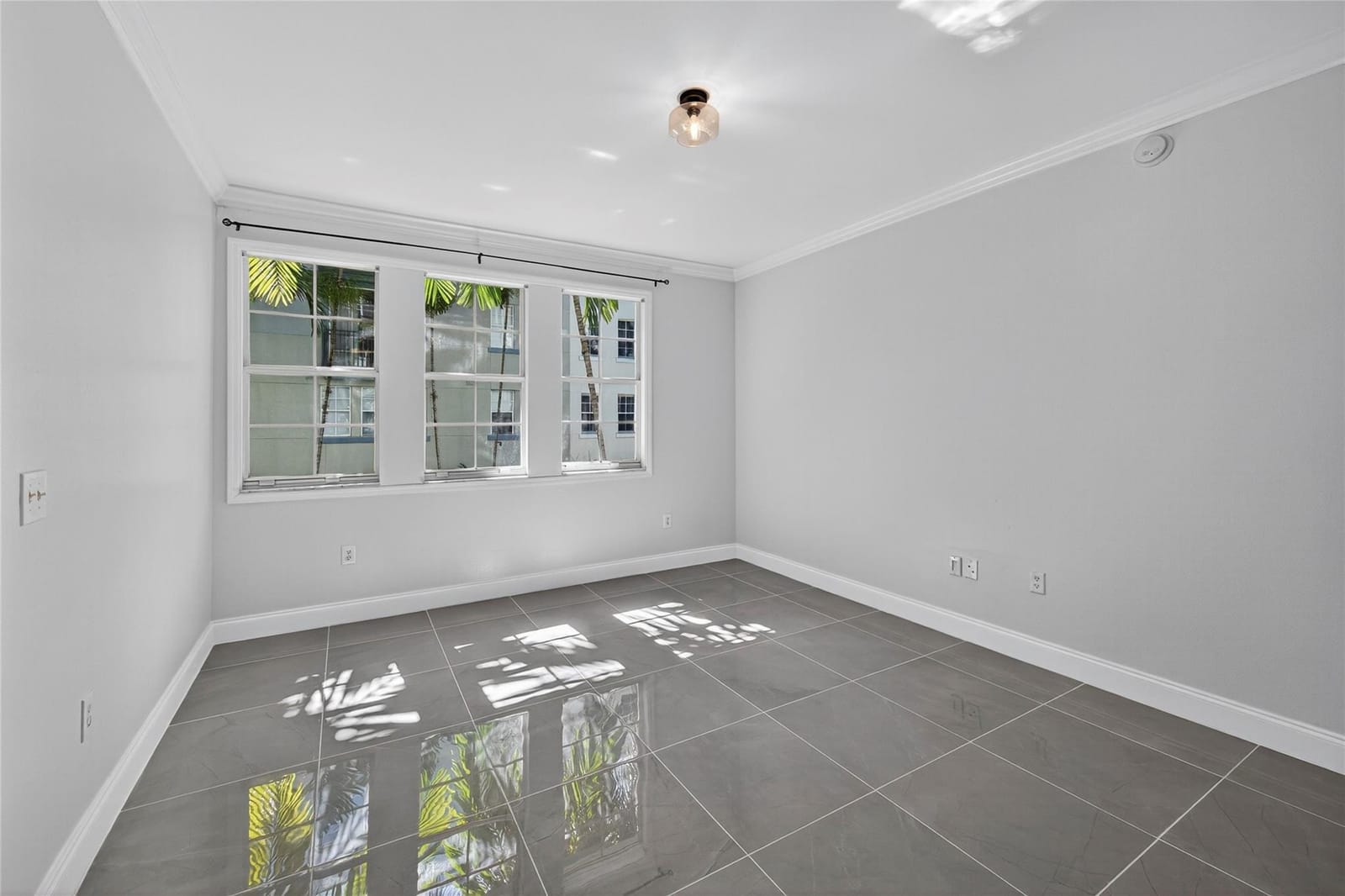 533 NE 3rd Avenue 221, Fort Lauderdale, FL 33301 photo 29