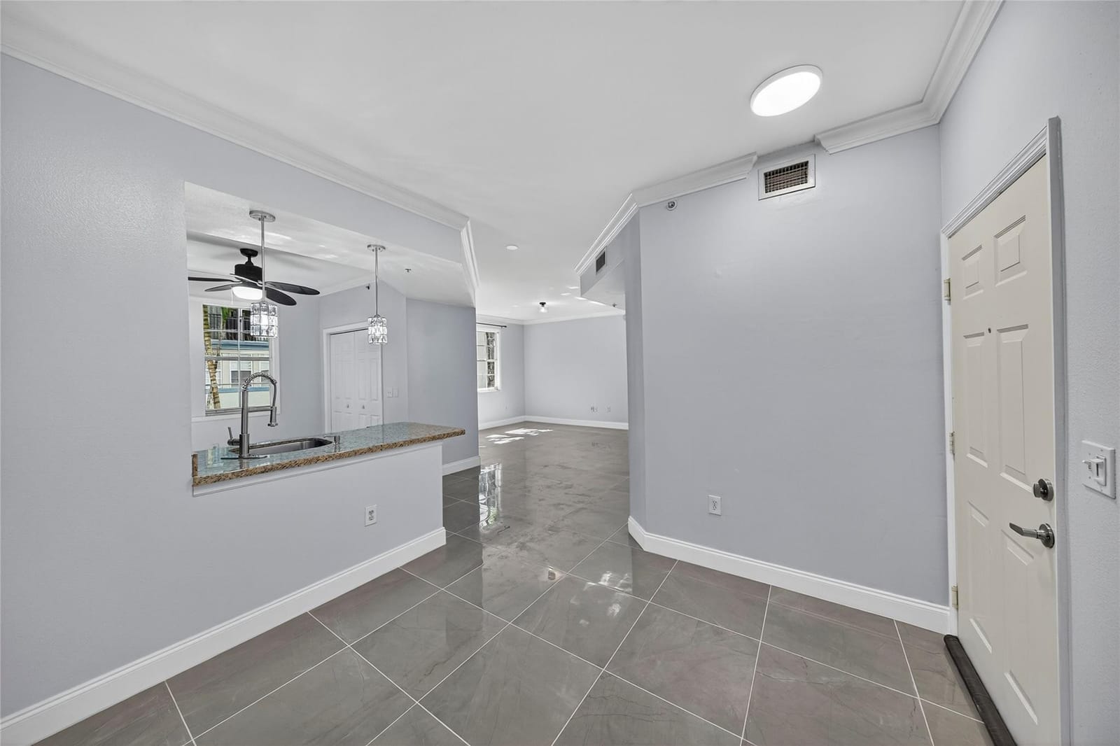 533 NE 3rd Avenue 221, Fort Lauderdale, FL 33301 photo 9