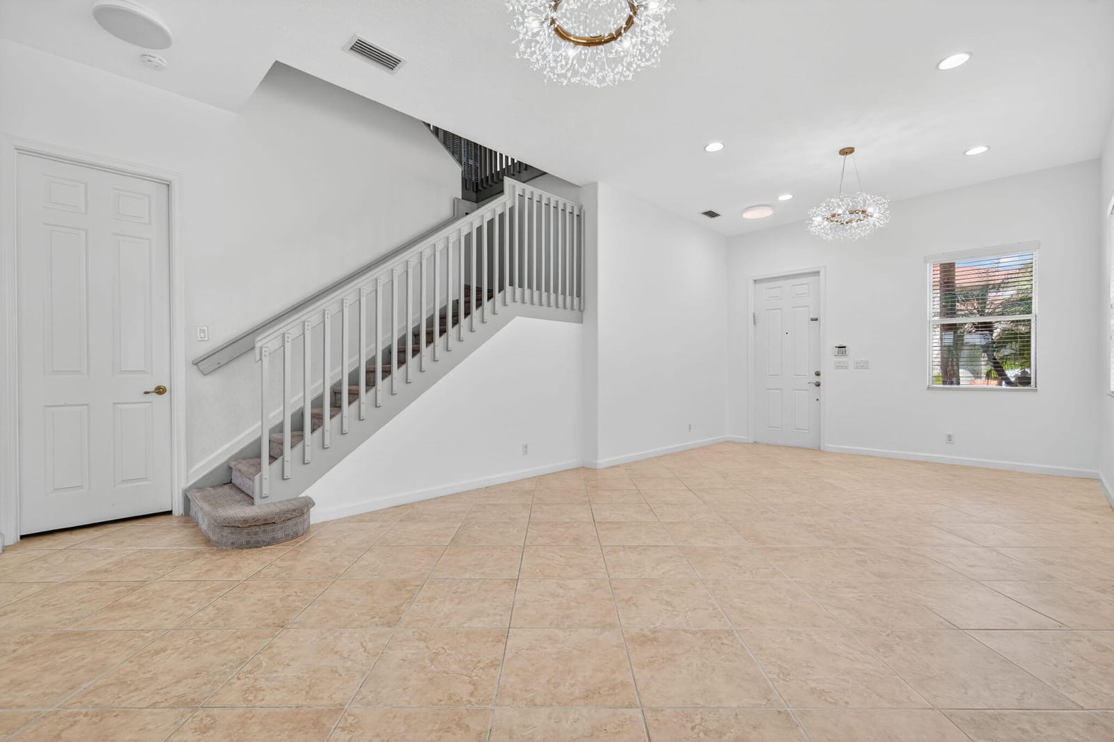 1070 Grove Park Circle, Boynton Beach, FL 33436 photo 5