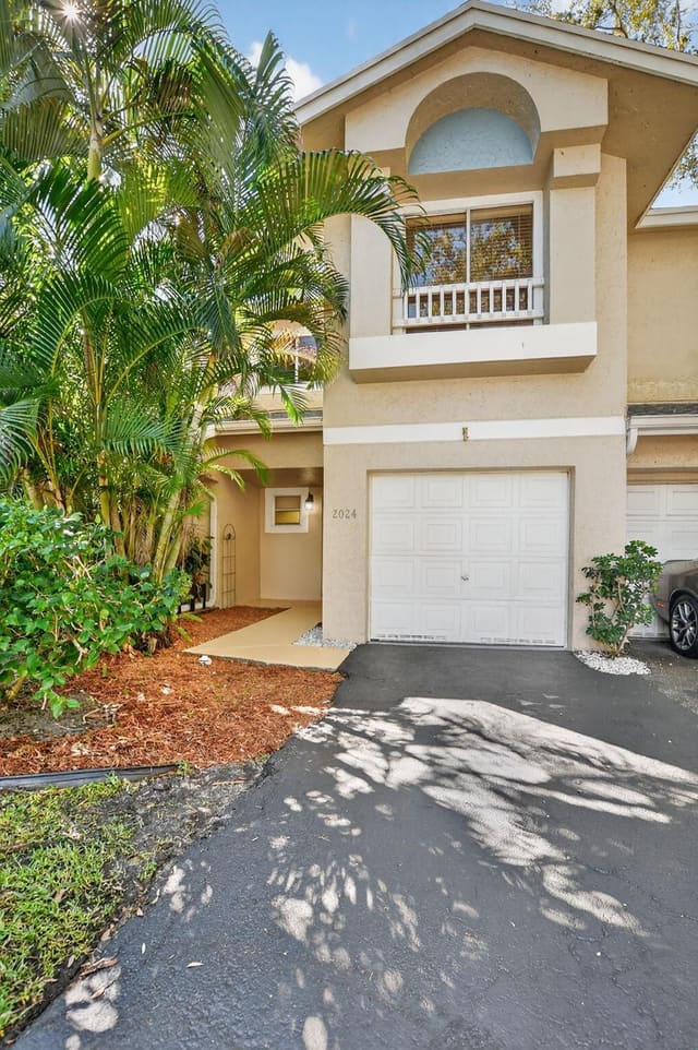 2024 Discovery Circle 2024, sold in Discovery Pointe, Deerfield Beach, FL