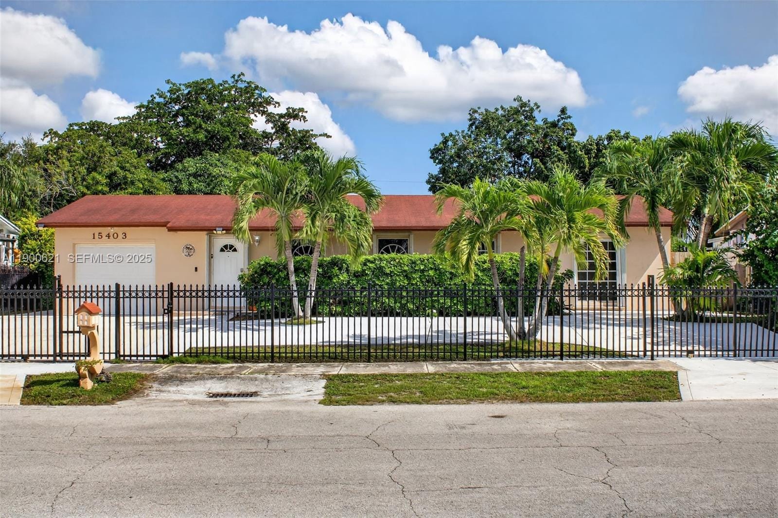 15403 SW 107th Court, Miami, FL 33157