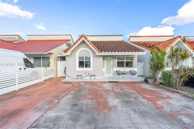 7531 W 29th Way, sold in Amend Plt El Prado Countr, Hialeah, FL