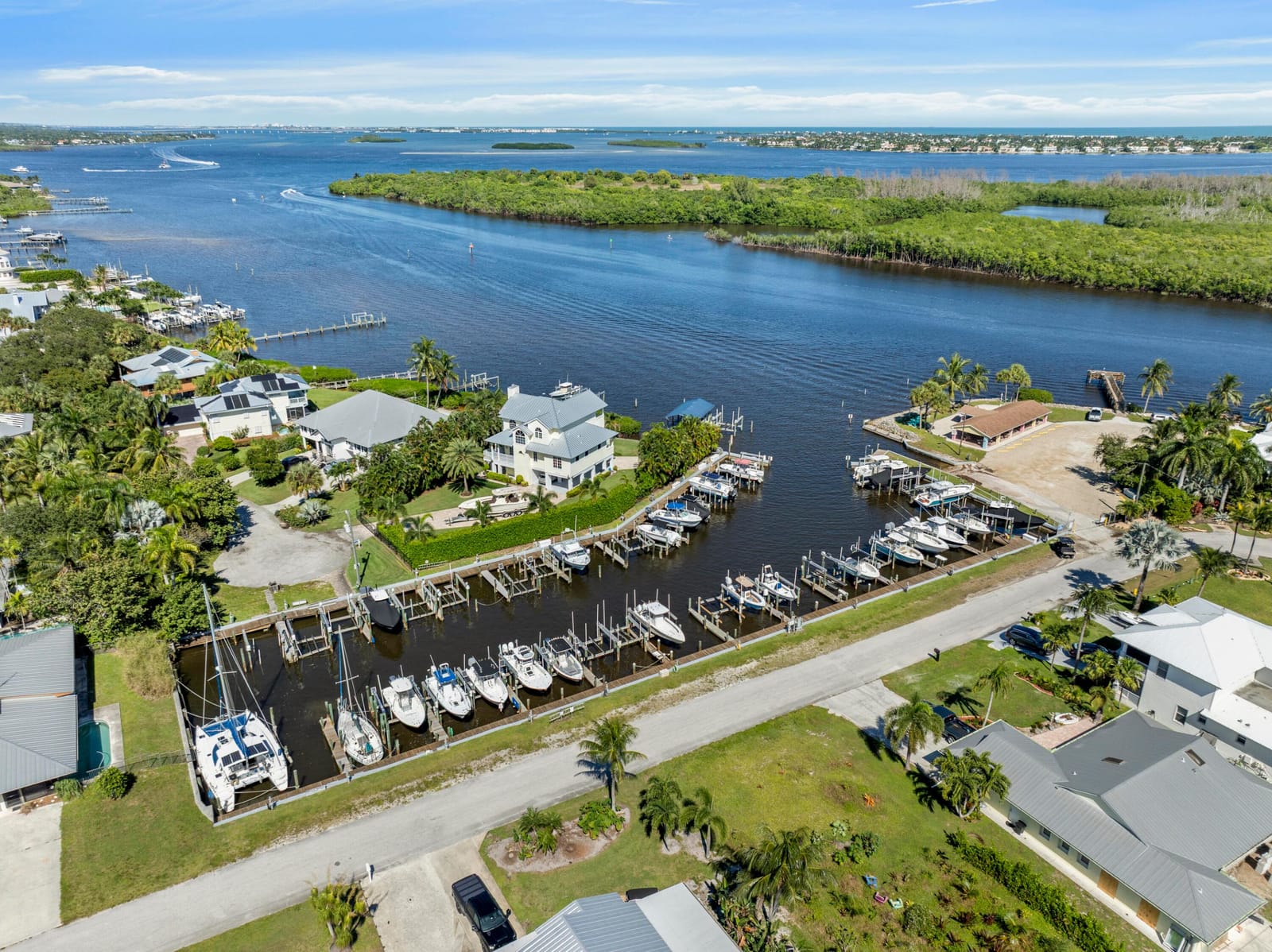 5065 SE Orange Street SE, Stuart, FL 34997 photo 11