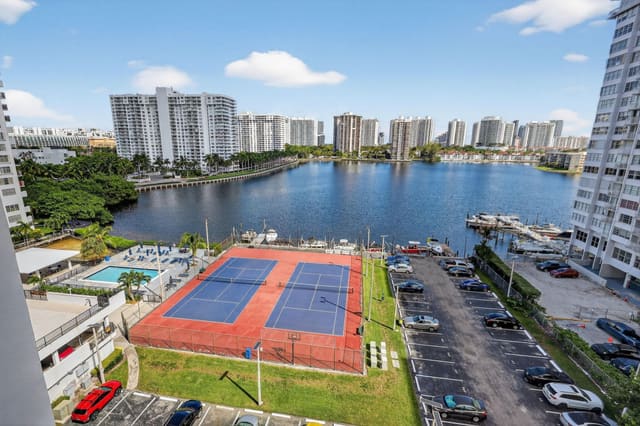 2750 NE 183rd Street 911, Aventura, FL 33160