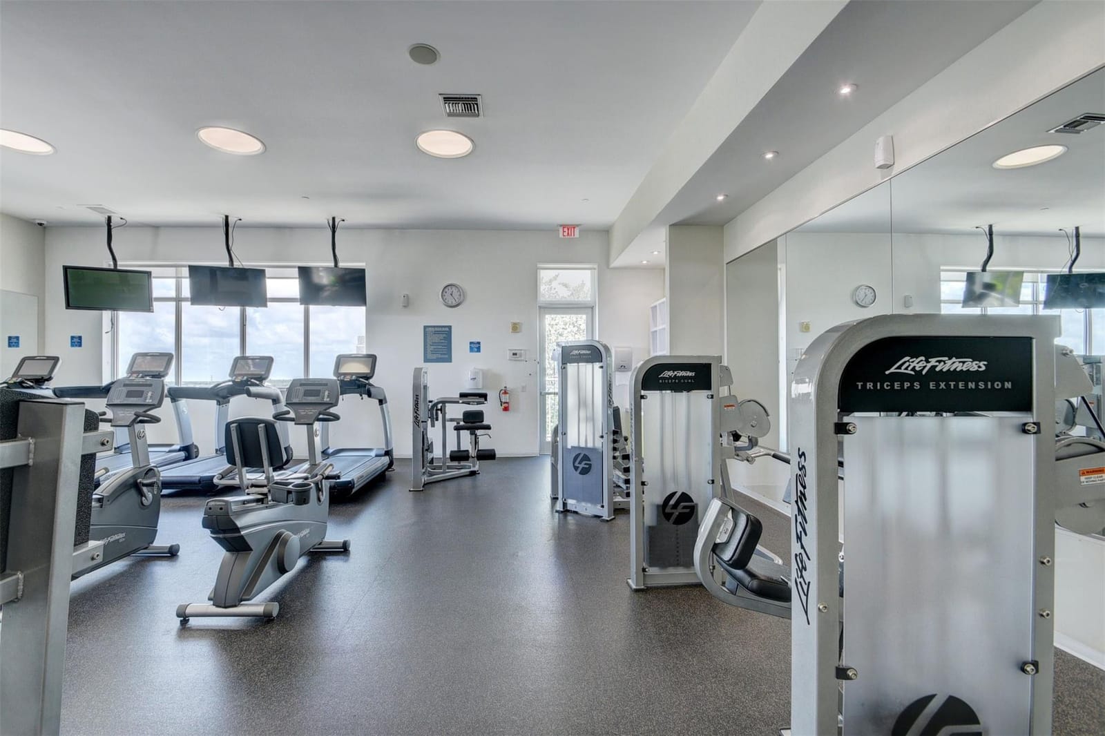 300 S Australian Avenue 906, West Palm Beach, FL 33401 photo 28