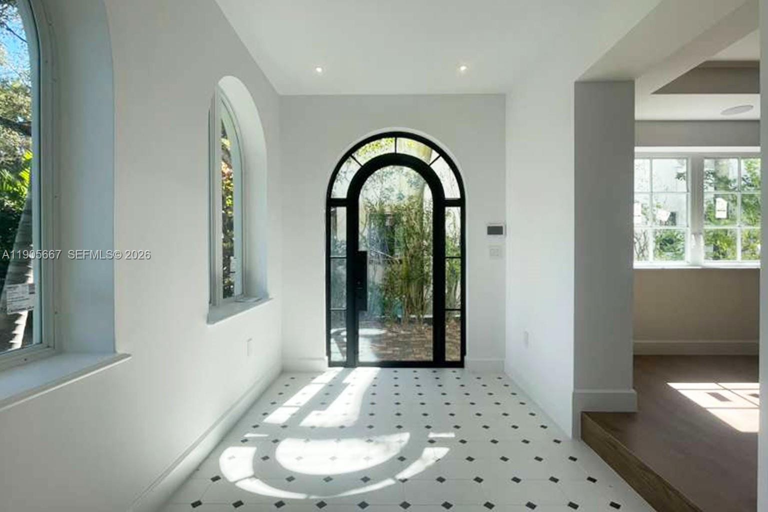 4100 Monserrate Street — photo 12
