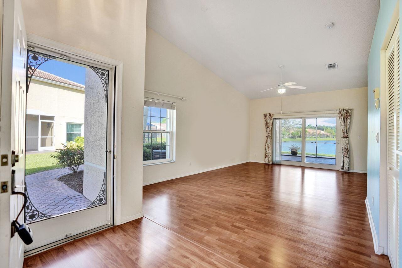 2084 Stonington Terrace, West Palm Beach, FL 33411 photo 5