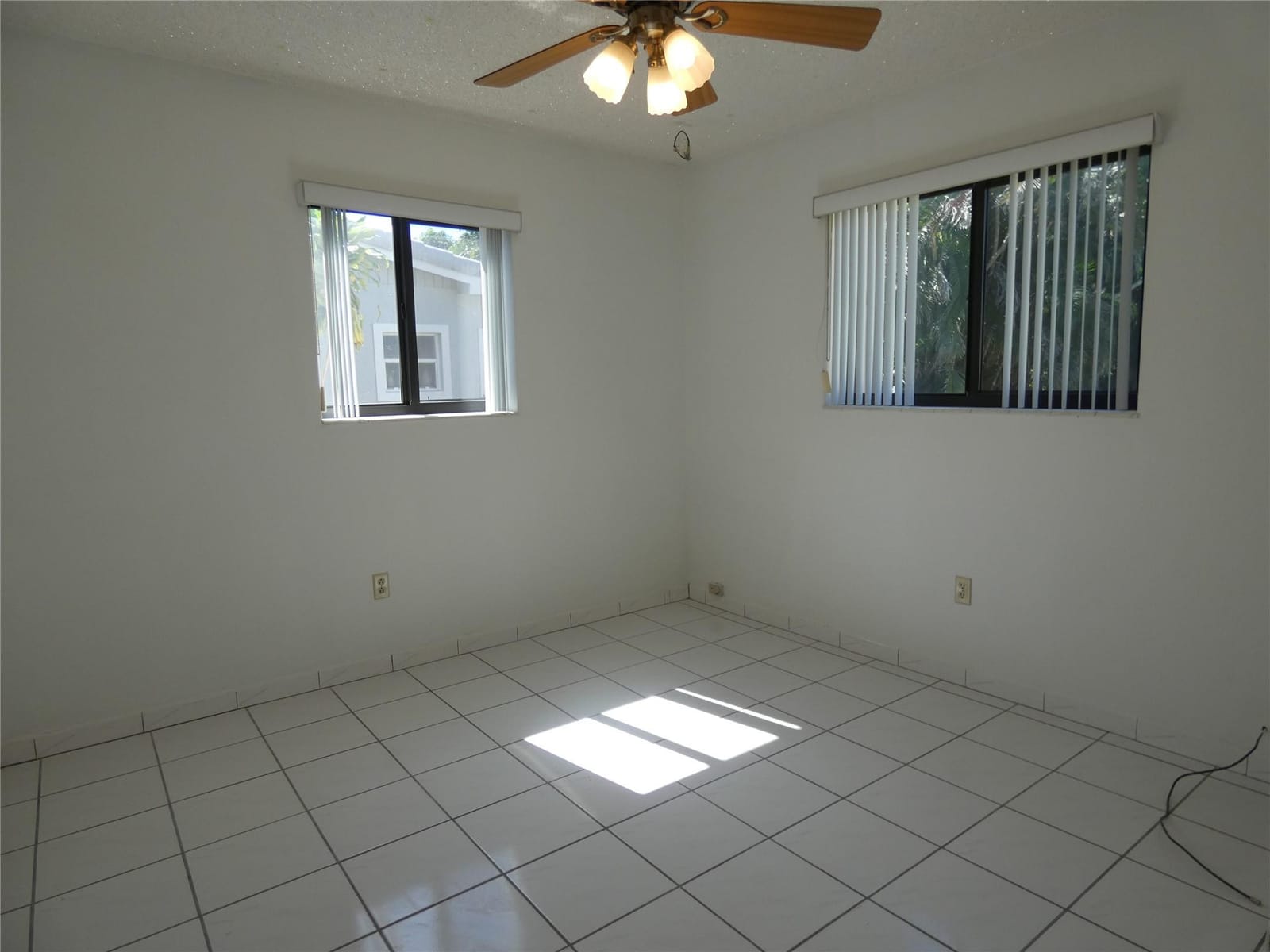 17920 NW 82nd Avenue, Hialeah, FL 33015 photo 15