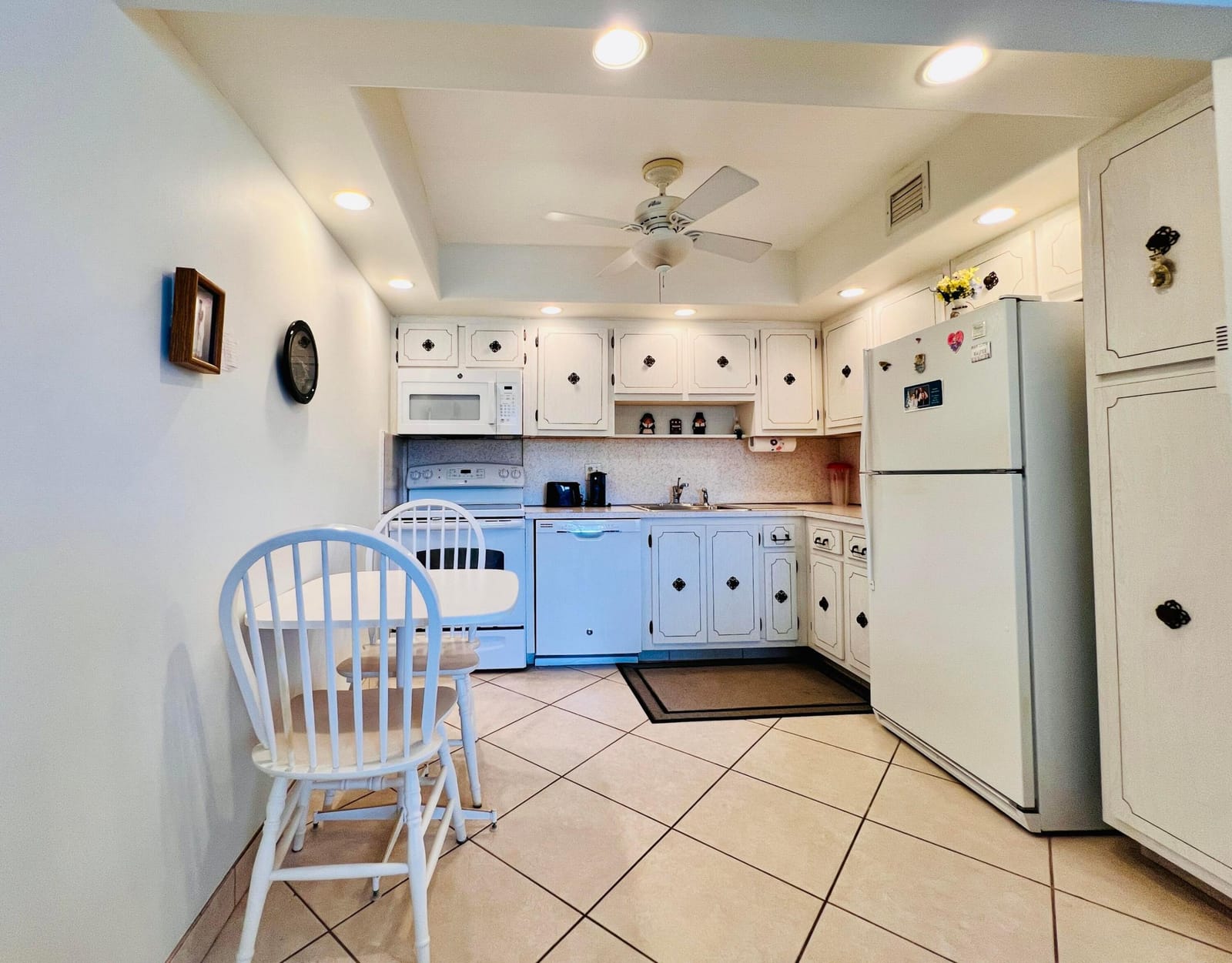 213 Wellington D — photo 3