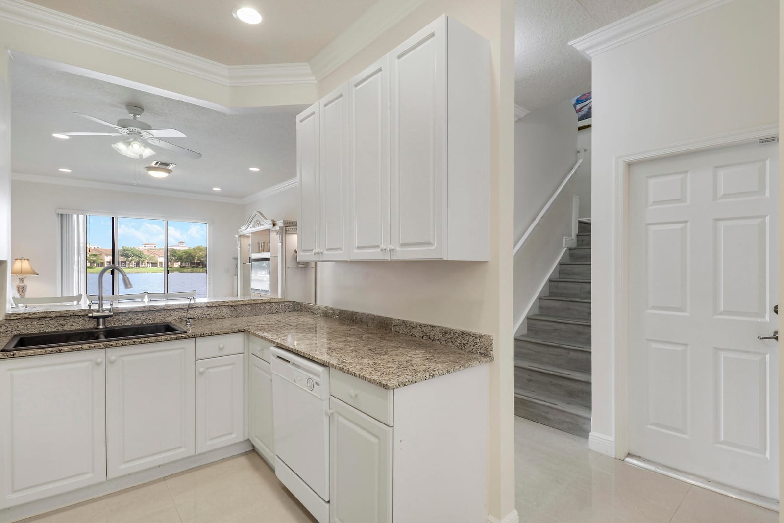 3532 Parkside Drive — photo 12