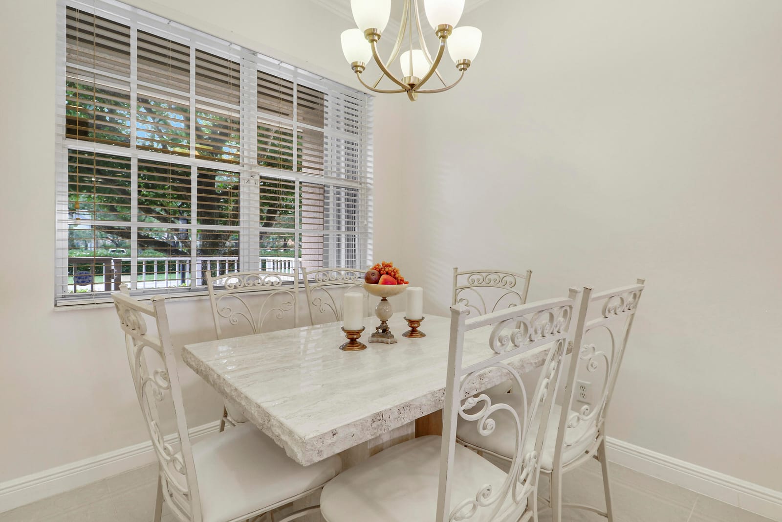 3532 Parkside Drive — photo 8