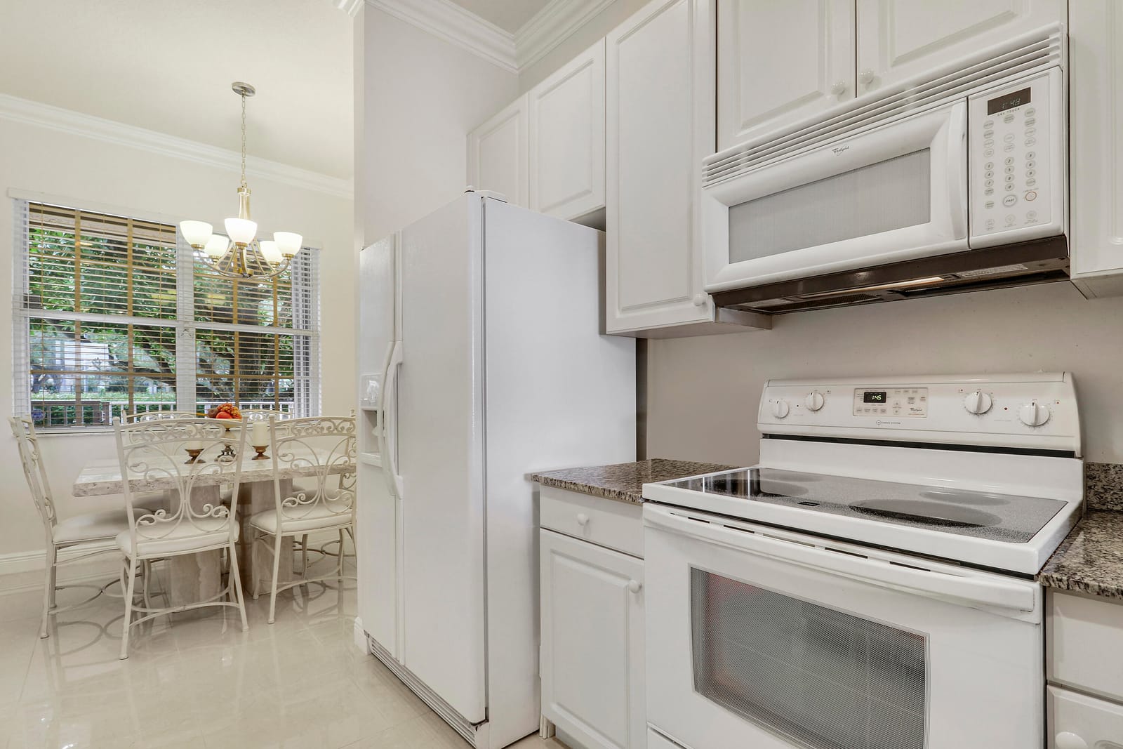 3532 Parkside Drive — photo 9
