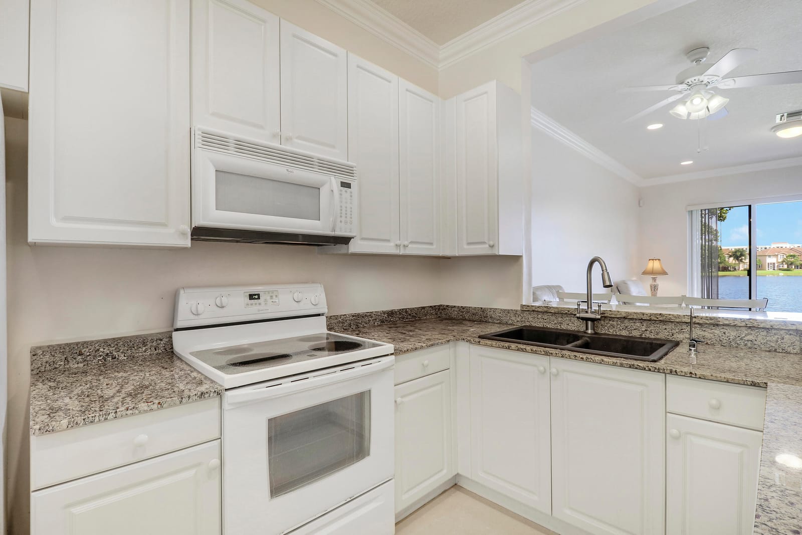 3532 Parkside Drive — photo 10