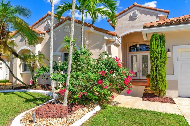 341 SW 184th Terrace, Pembroke Pines, FL 33029