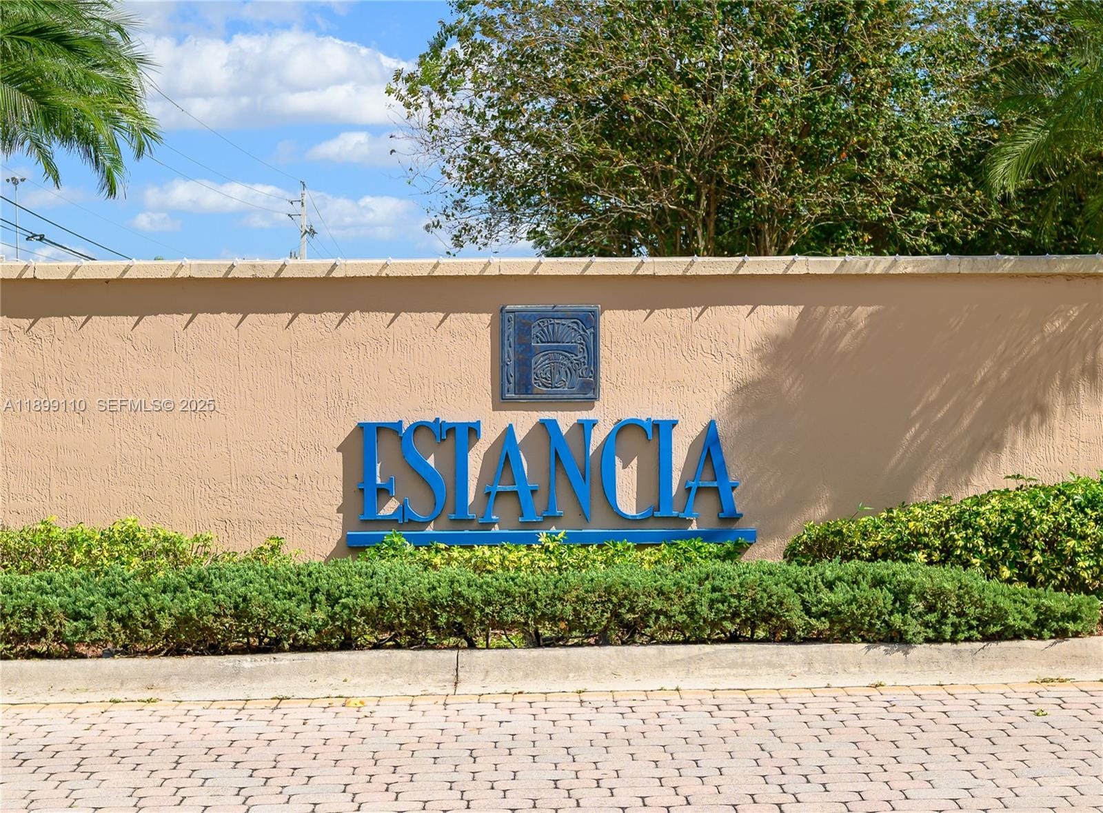 341 SW 184th Terrace, Pembroke Pines, FL 33029 photo 2