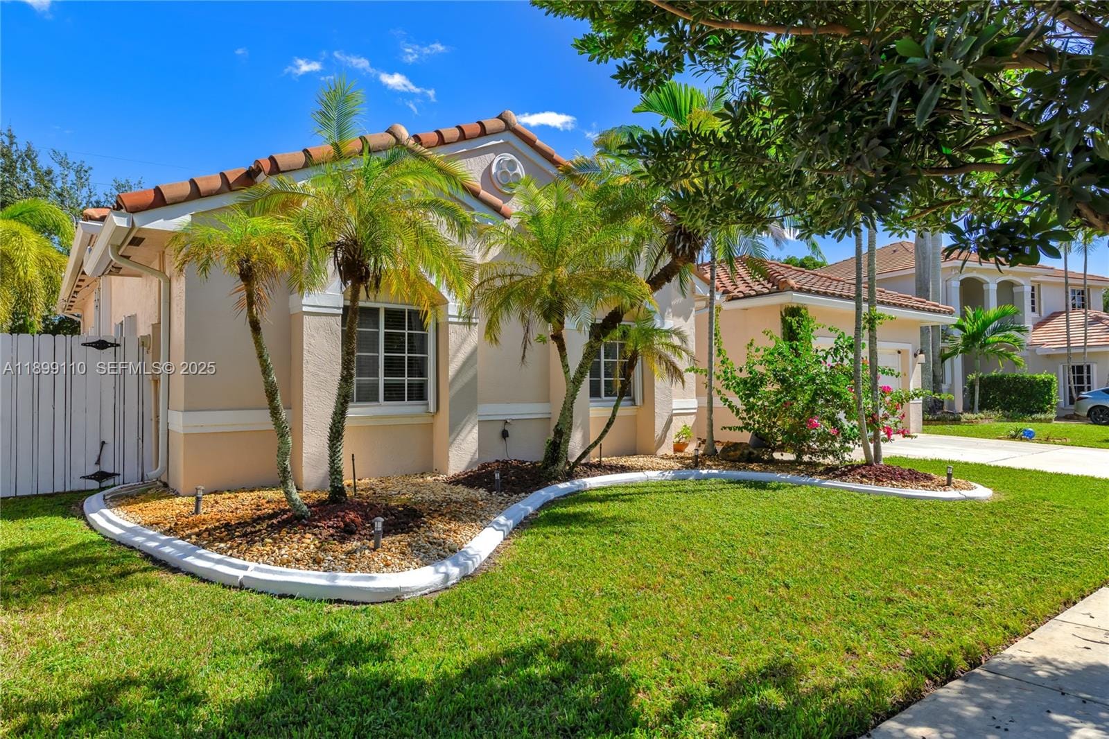 341 SW 184th Terrace, Pembroke Pines, FL 33029 photo 4