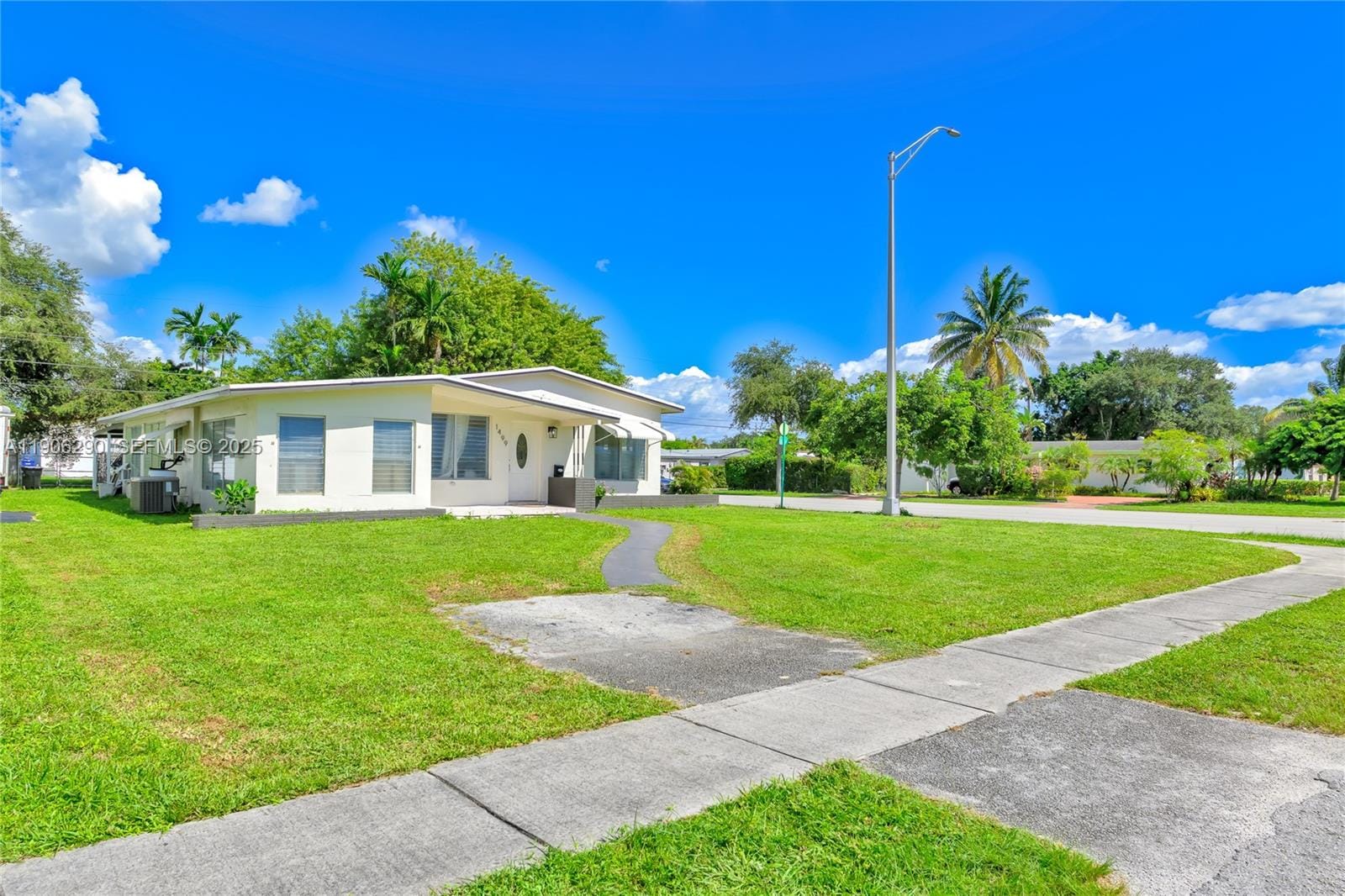 1499 NE 174th Street, North Miami Beach, FL 33162 photo 3