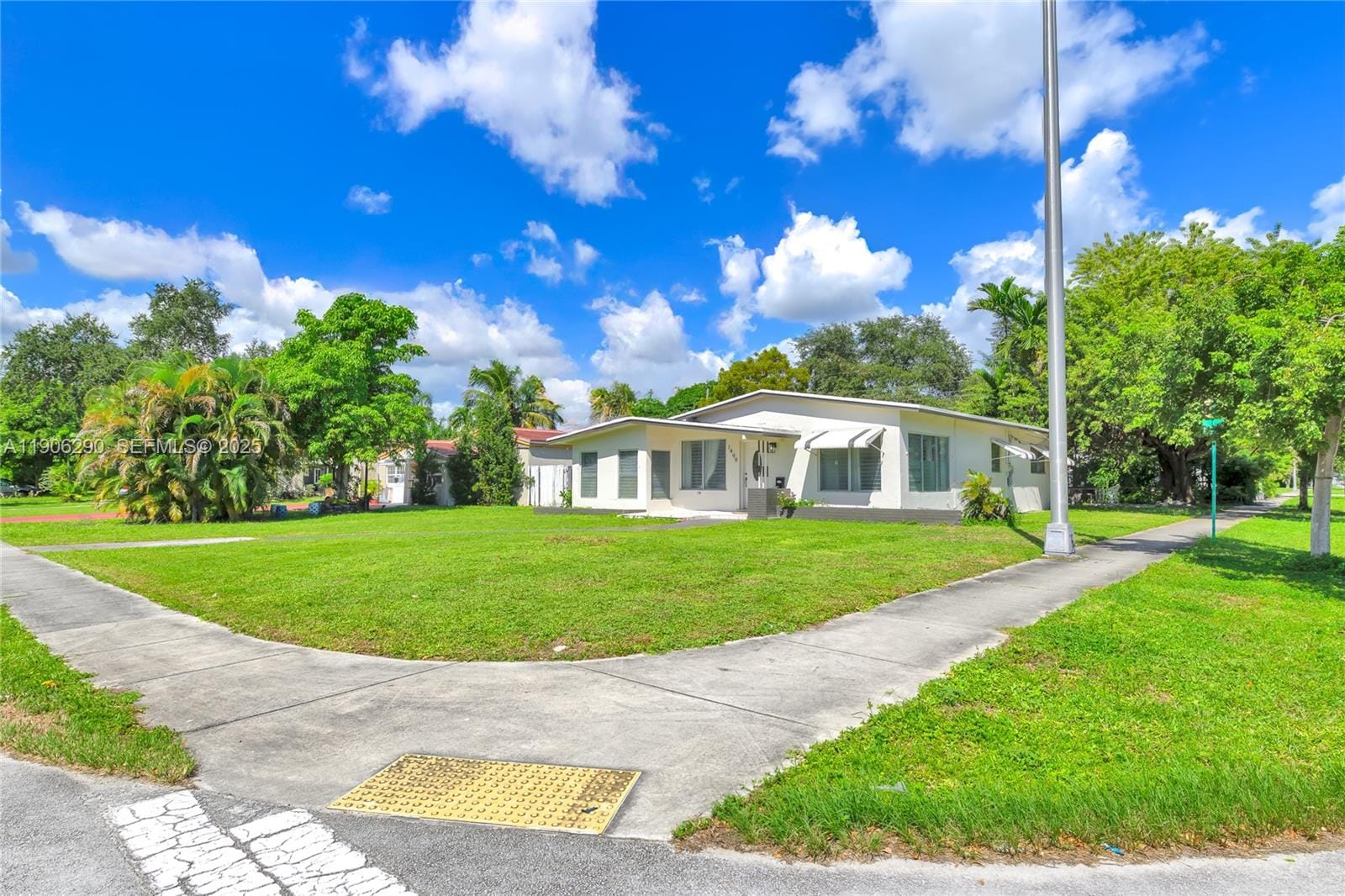 1499 NE 174th Street, North Miami Beach, FL 33162 photo 4