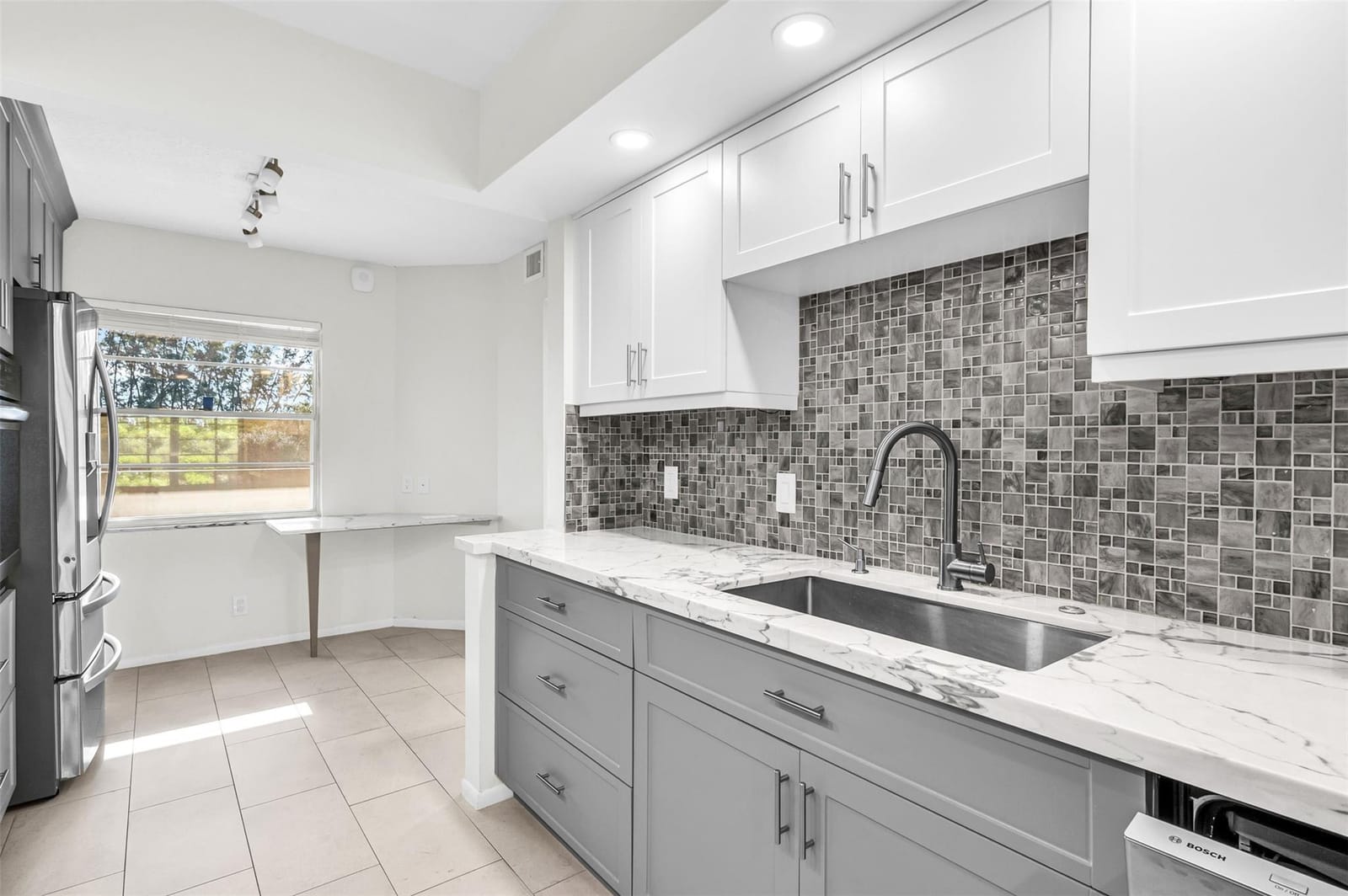 1703 Andros Isle G4 — photo 5