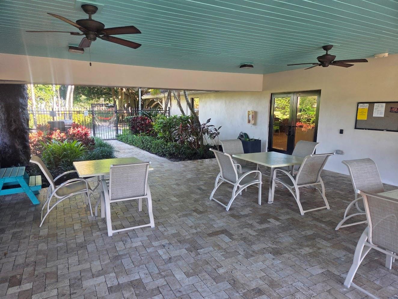 3150 N Palm Aire Drive 805 — photo 12