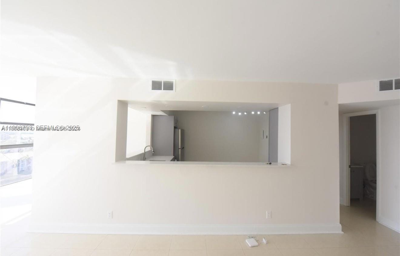 200 Leslie Drive 1124 — photo 11