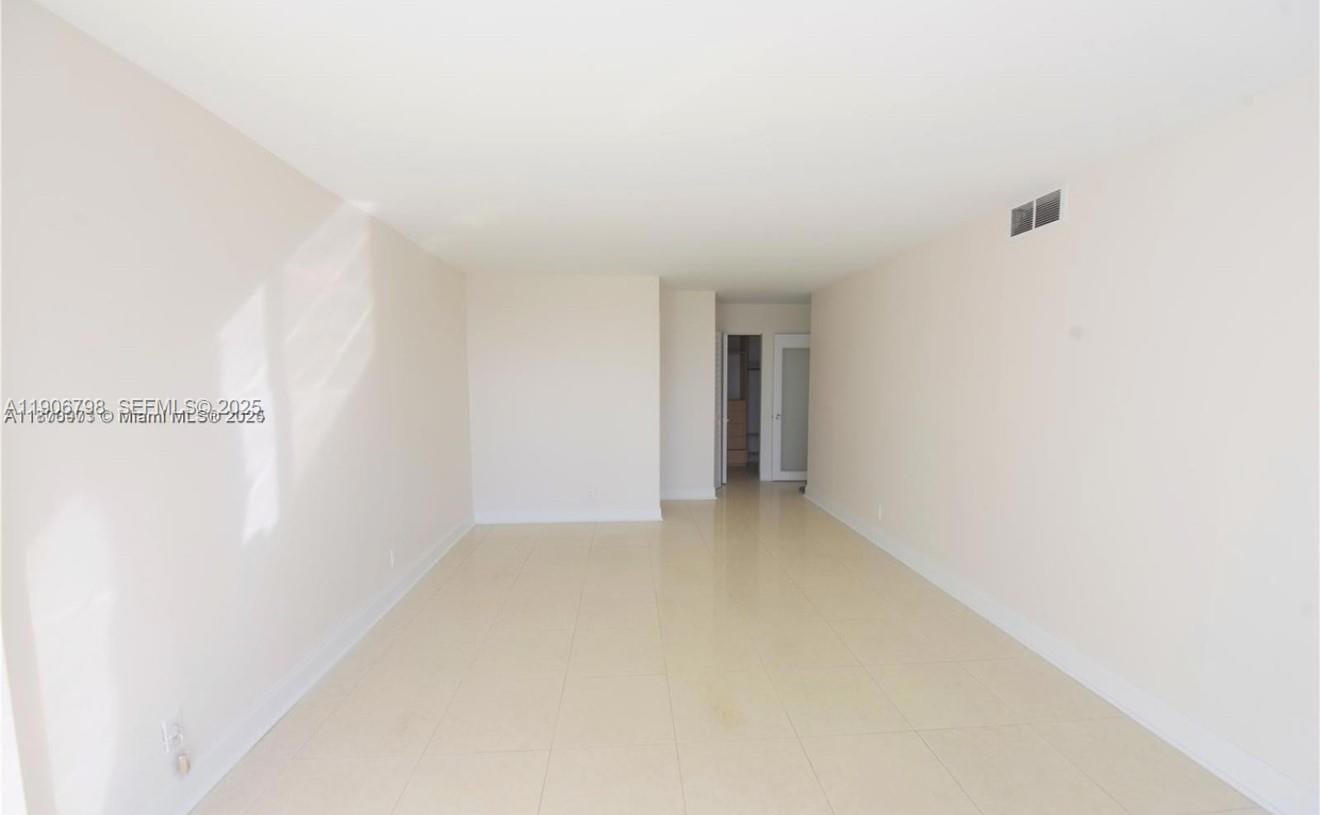 200 Leslie Drive 1124 — photo 10