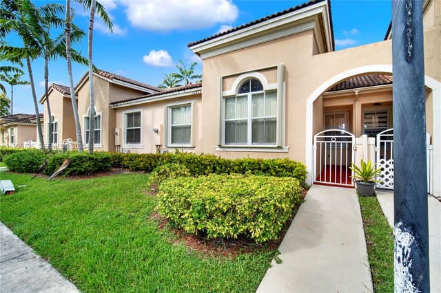 10973 Sw 238th Terrace, Homestead, FL 33032