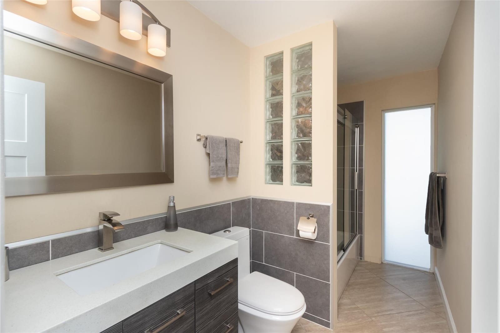 4460 NW 17th Terrace, Oakland Park, FL 33309 photo 16