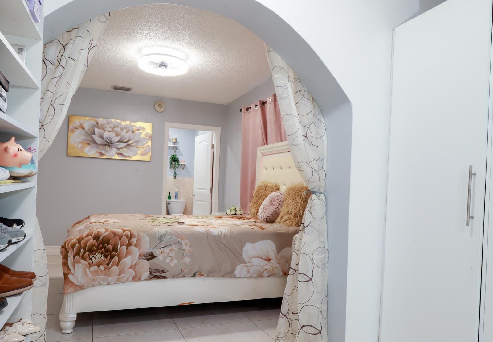 352 Greenbrier Drive — photo 5