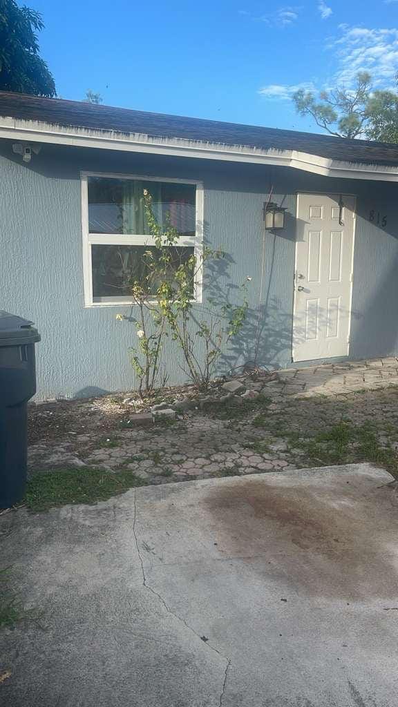 813 Fairview Street — photo 8