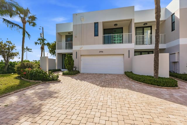 2916 S Ocean Boulevard Th1, Highland Beach, FL 33487